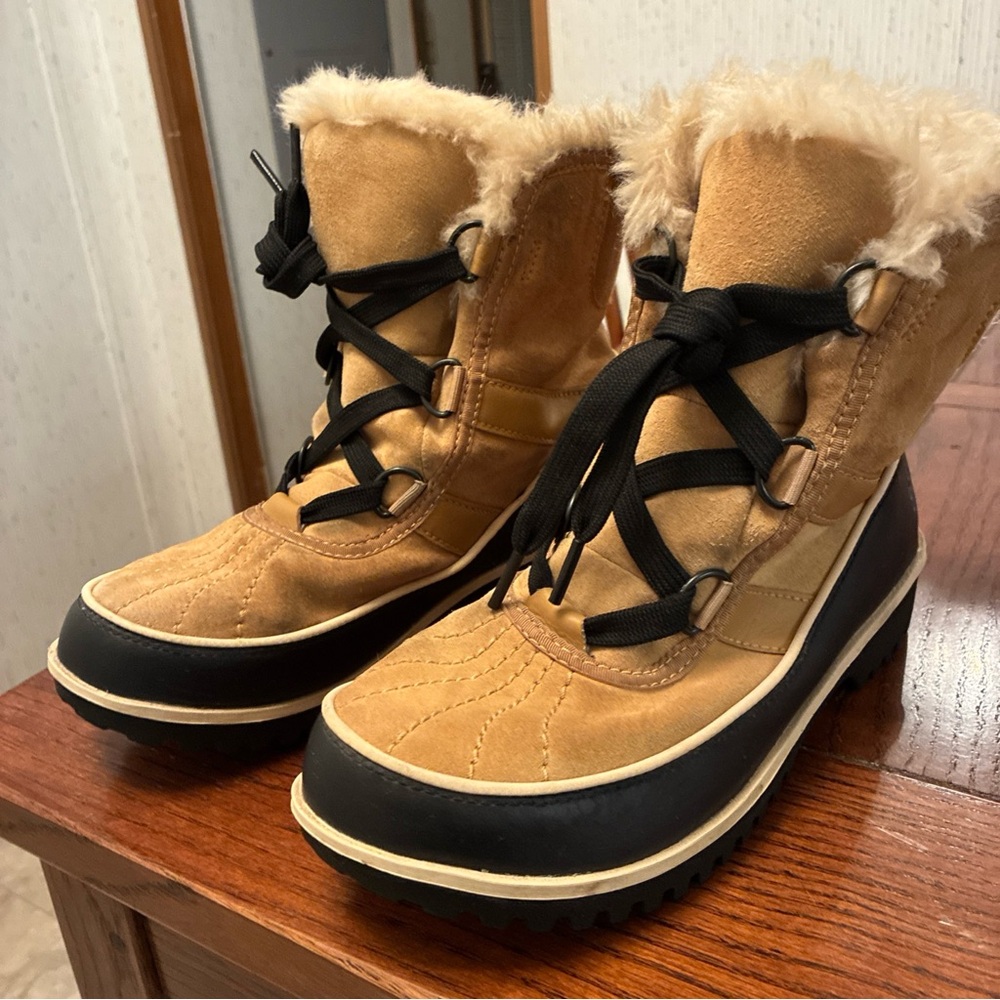Sorel Suede Tivoli ll Snow Boots Women's 7 Winter Curry Beige NL2089-373 - Picture 4 of 12